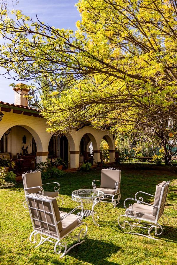 Casona La Chiquita Hotel Chacras de Coria Bagian luar foto